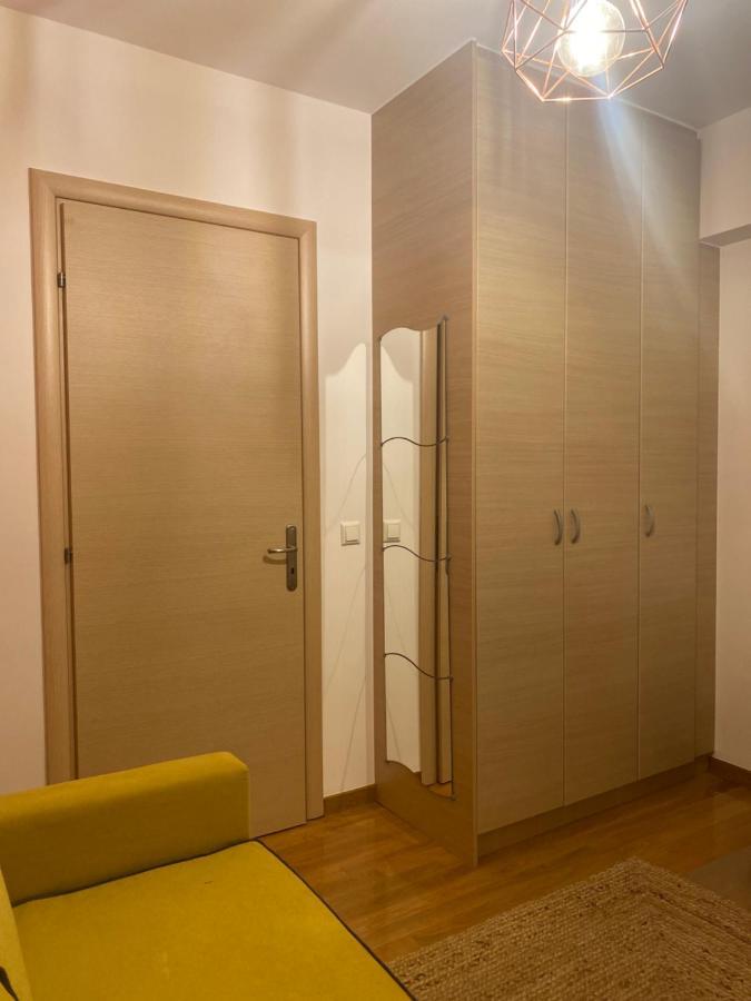 Little John Luxury Apartment 피레아스 외부 사진
