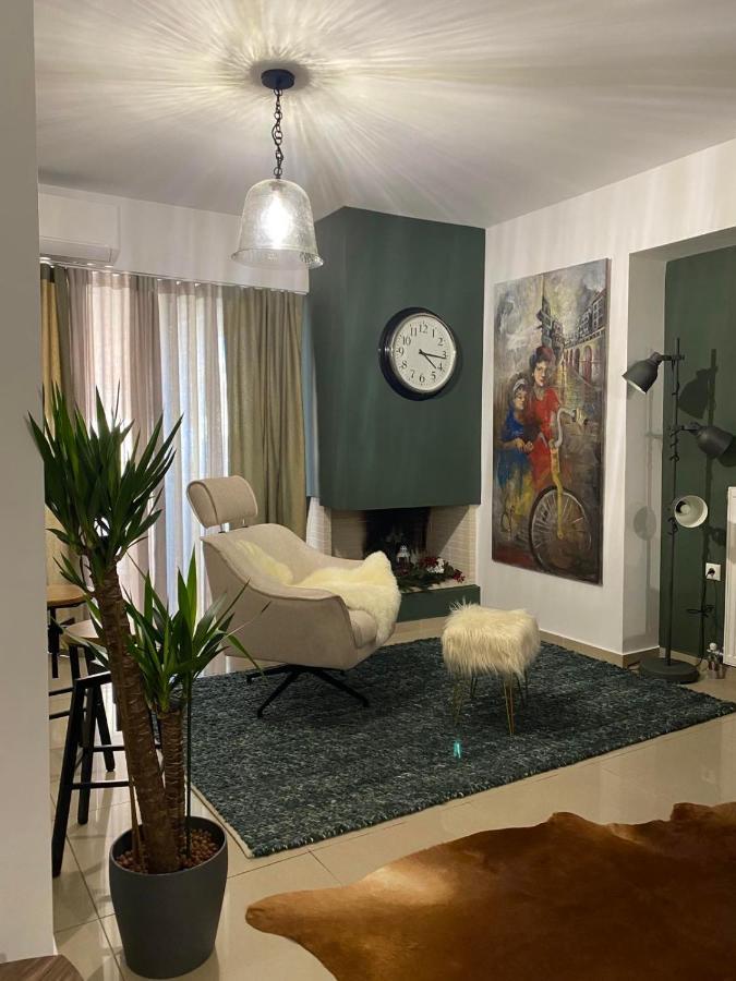 Little John Luxury Apartment 피레아스 외부 사진