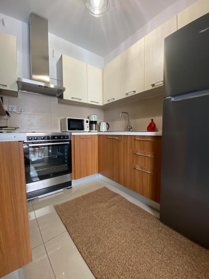 Little John Luxury Apartment 피레아스 외부 사진
